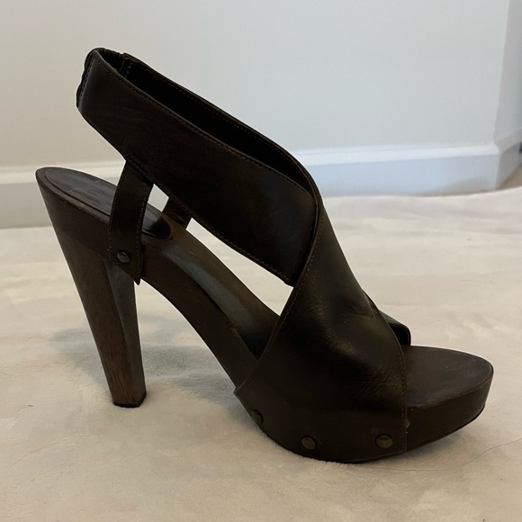 Diane von Furstenberg Slingback Heels - Picture 13 of 16